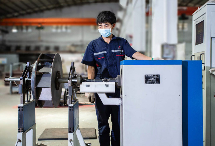 H500 E硬支承平衡機.jpg
